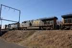 CSX 5446 on M404